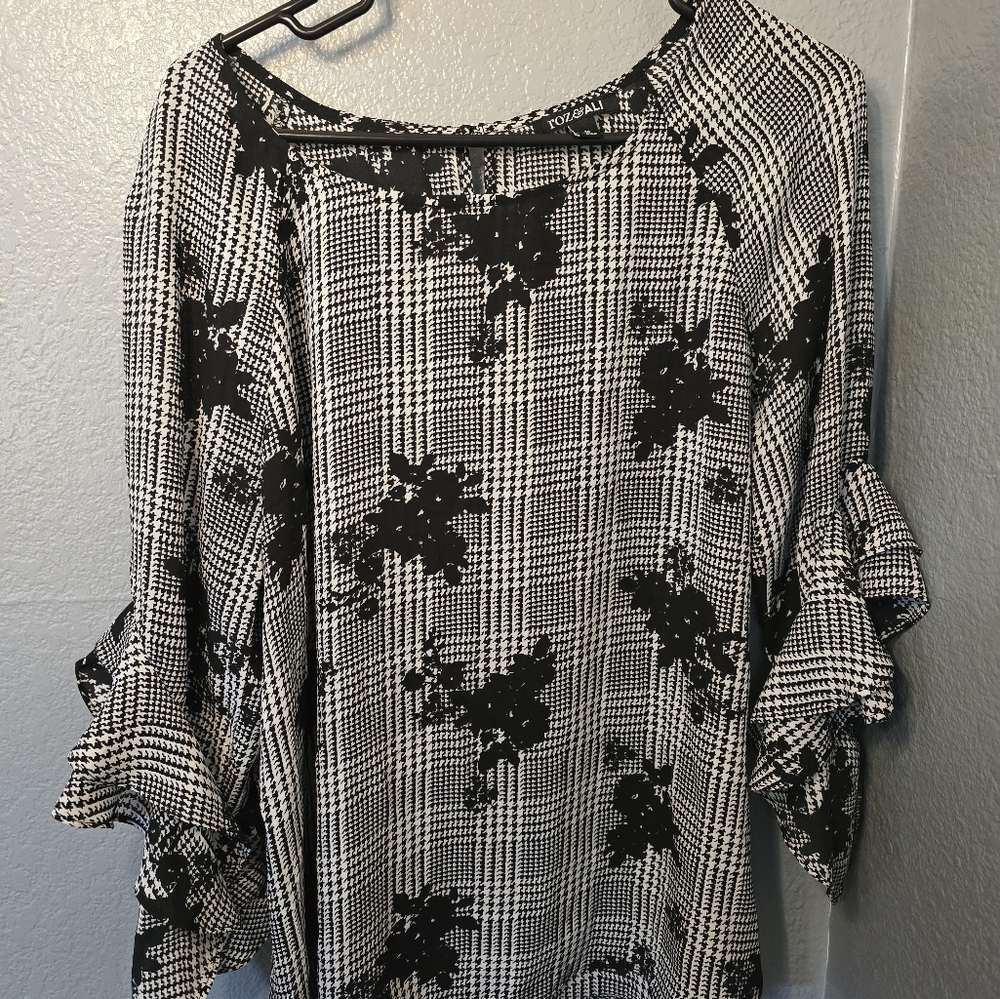Roz and Ali Blouse
